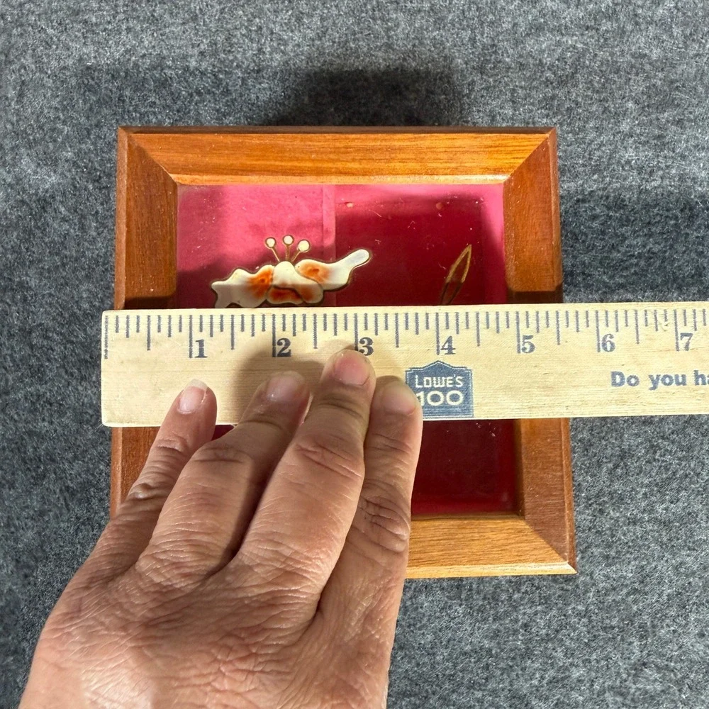 Vintage Wooden Musical Jewelry Box Pink‎ Velvet Lining Floral Painted Glass Lid